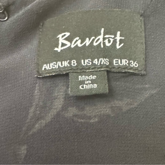 Bardot Tie Front Floral Dress - Picture 10 of 12